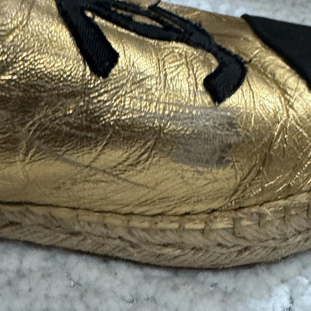 CHANEL Metallic Gold & Black Espadrilles – Size 38 - Picture 10 of 16